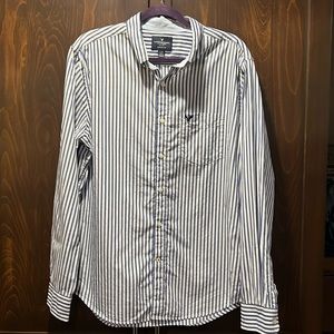 American Eagle Mens Button Down Shirt Classic Fit Blue White Stripes Size L